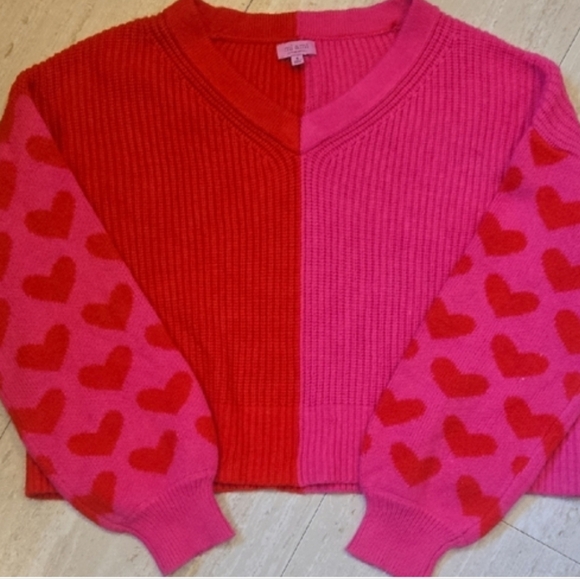 miami Sweaters - Miami Red and Hot Pink Heart Puff Sleeve V-Neck Oversized Crop Sweater